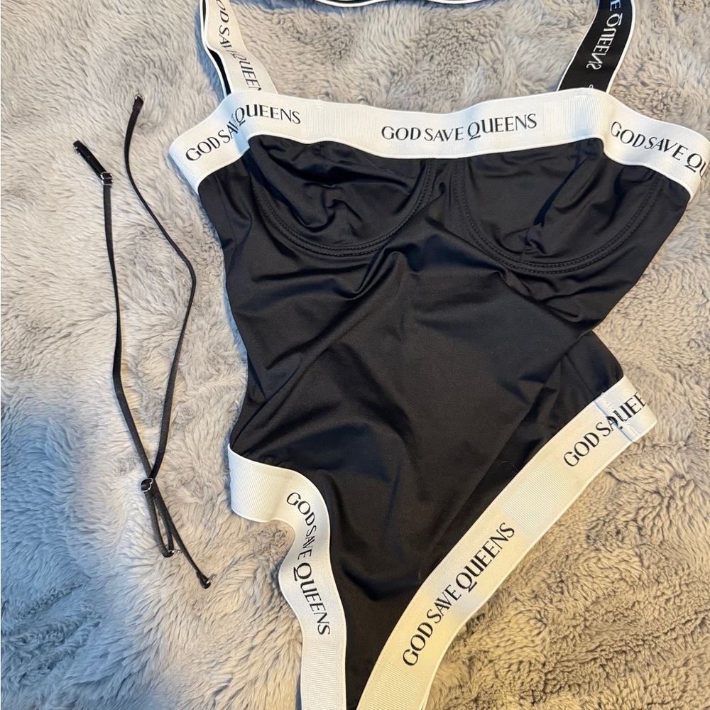 God Save Queens Carrara One Piece Swimsuit - Picture 3 of 7